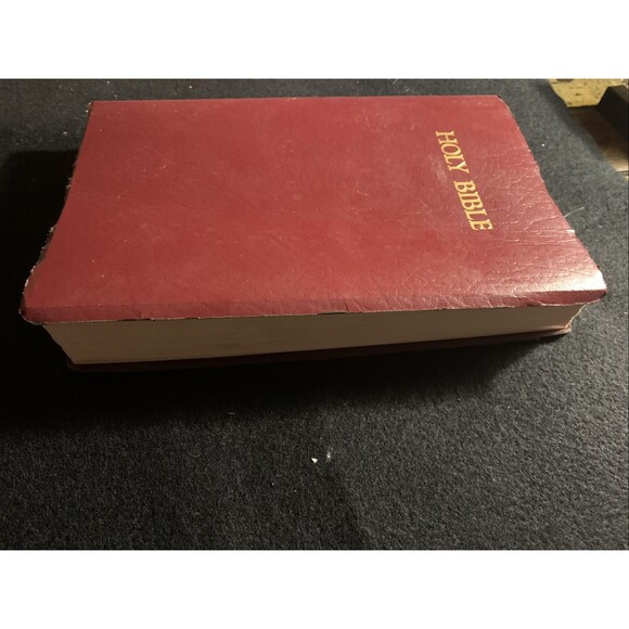 Holy Bible Thomas Nelson 412MR Red Letter New King James Version 1994 (Z1) - Picture 3 of 8